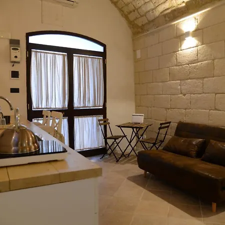 Bed & Breakfast La Stanza 3*